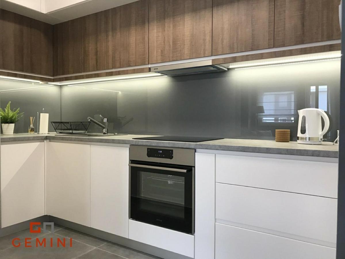 نوفي ساد Gemini Apartment 3 - Modern Apartment With City View المظهر الخارجي الصورة